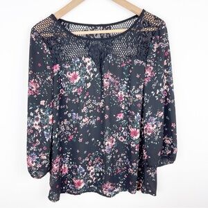 Skies Are Blue Floral Bell Sleeve Crochet Yoke Blouse Size Medium